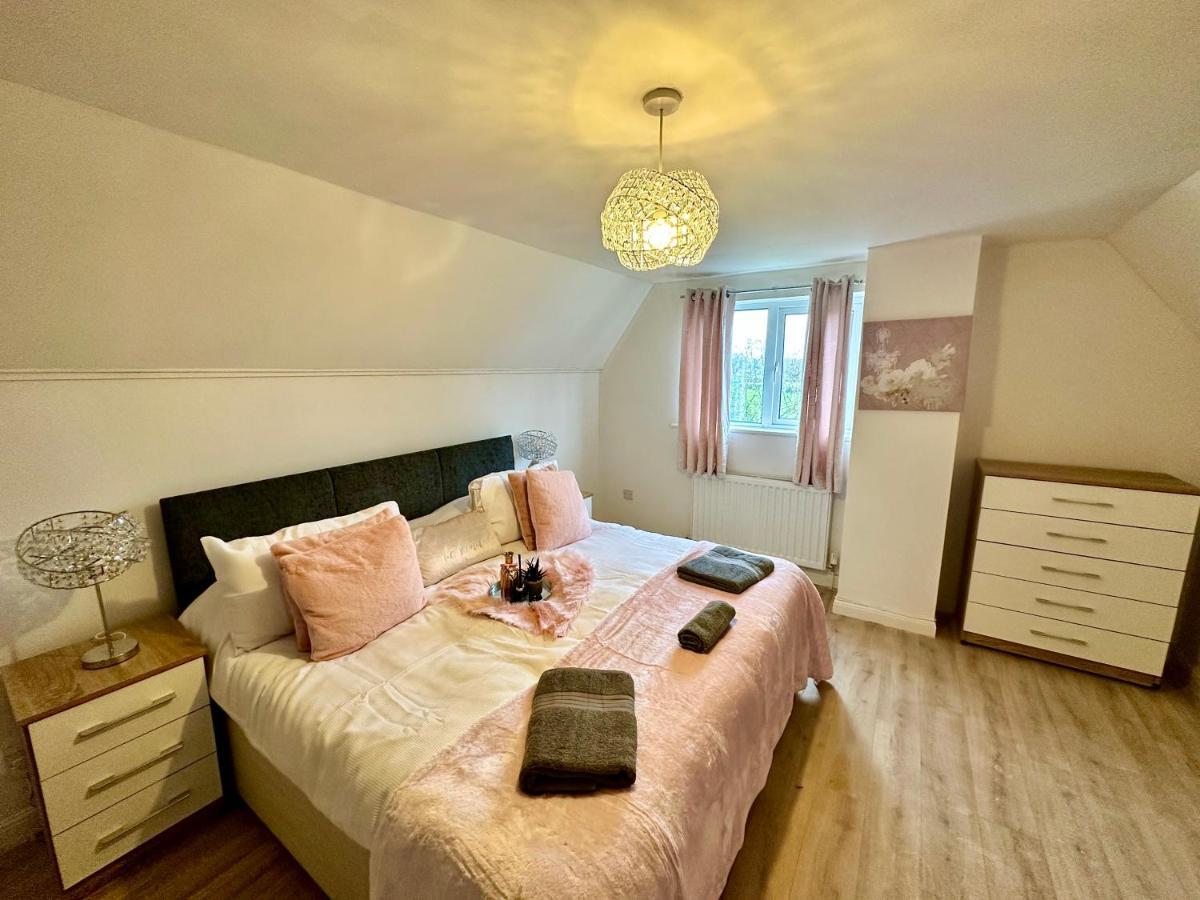 Three Bedroom Rural, Relaxing And Peaceful,Dogs Welcome! With Cymru Holidays Abergavenny Exterior foto